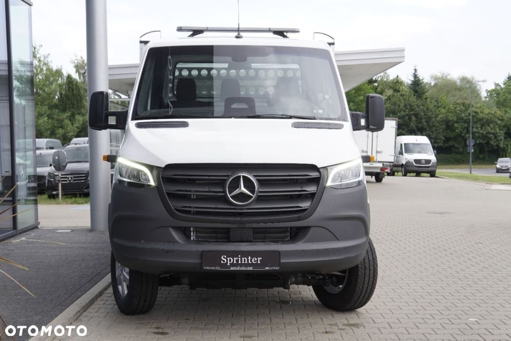 Mercedes-Benz Sprinter - 4