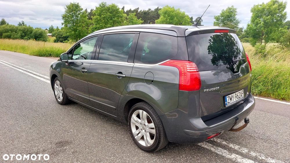 Peugeot 5008 - 5