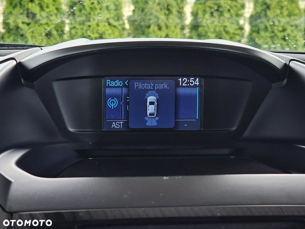 Ford Kuga - 21