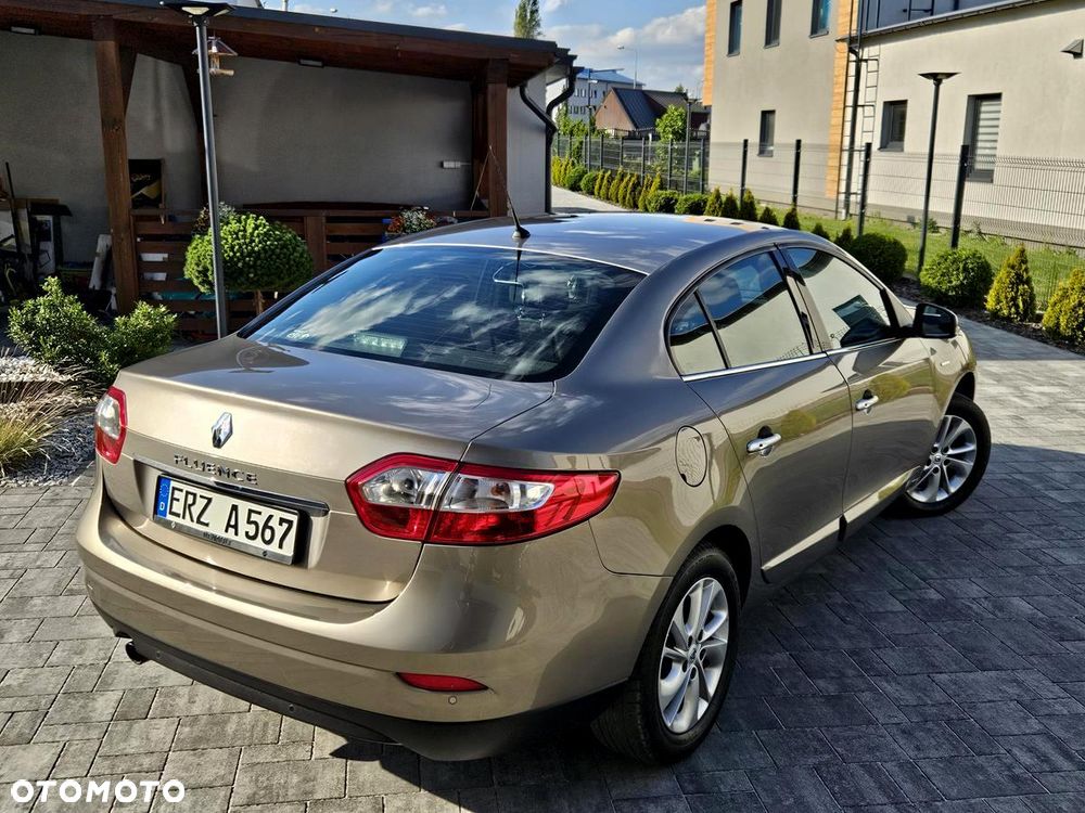 Renault Fluence 1.6 16V Limited - 11