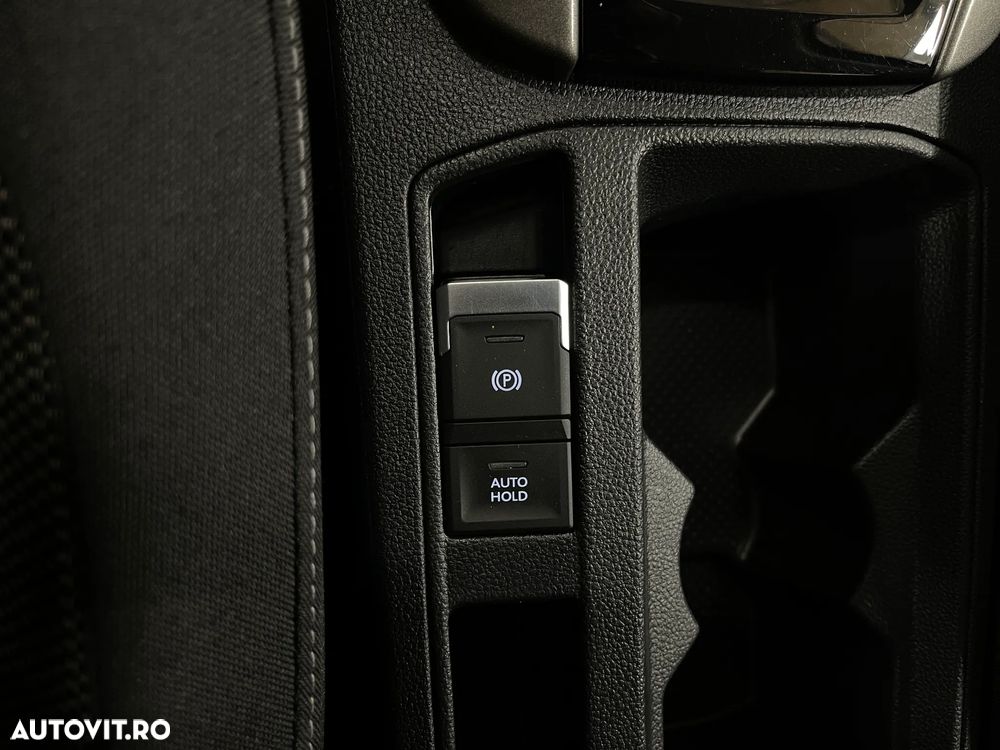 Volkswagen T-Roc 1.5 TSI Design - 24