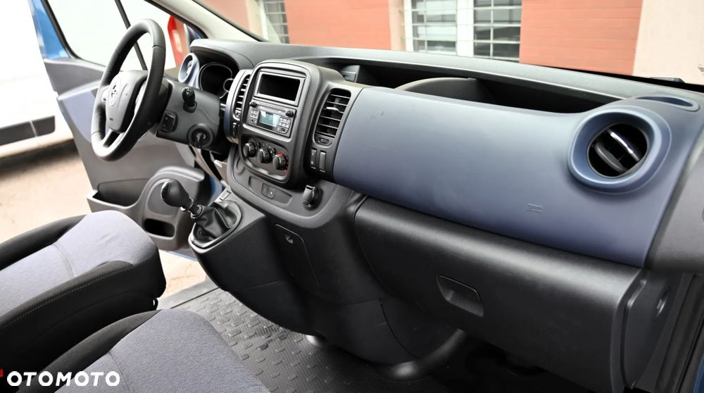 Opel Vivaro - 25