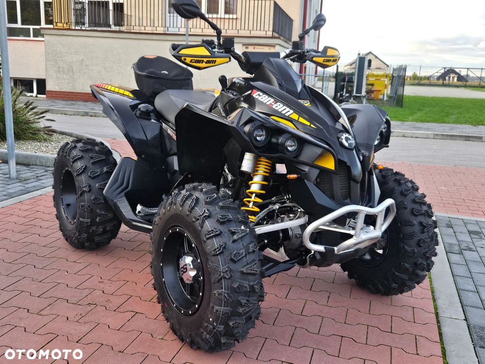 Can-Am Outlander - 2