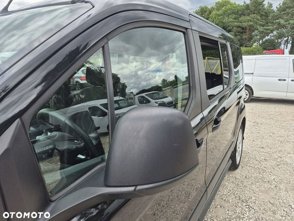 Ford Tourneo Connect Grand - 9