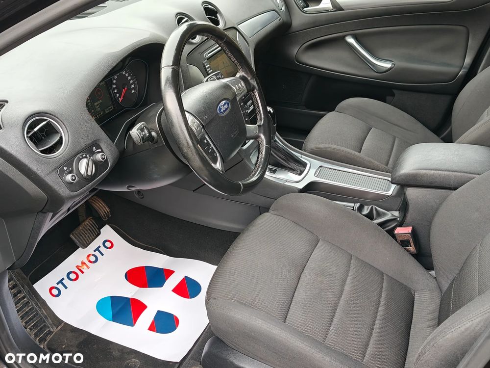 Ford Mondeo 2.0 T Ghia MPS6 - 8