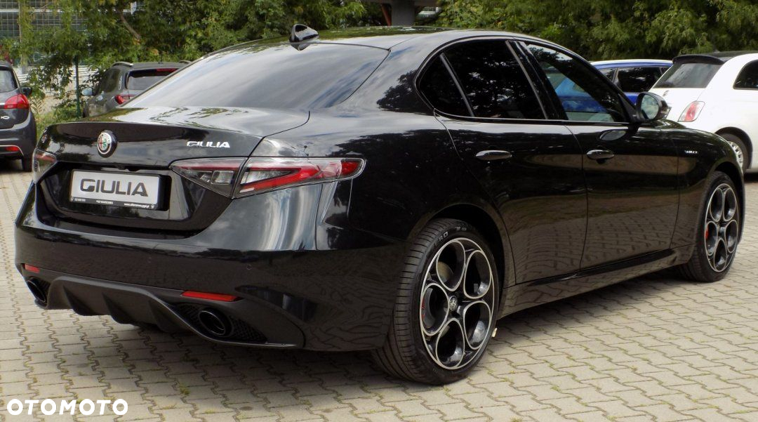 Alfa Romeo Giulia - 6