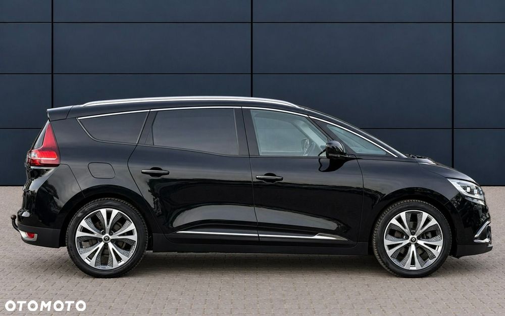 Renault Grand Scenic - 11