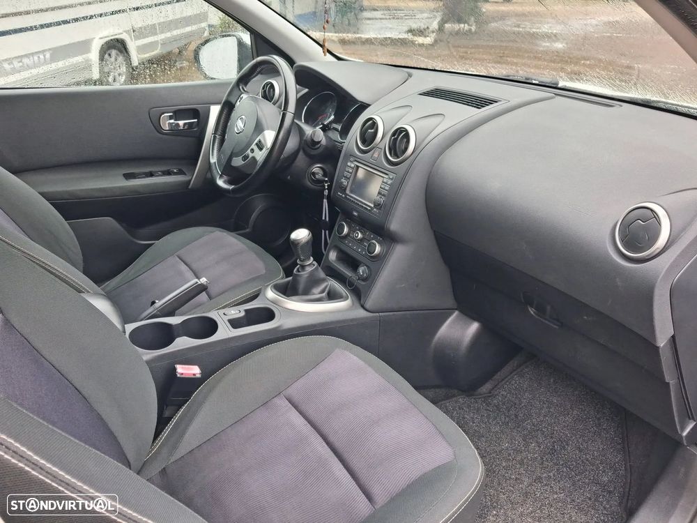 Nissan Qashqai - 12
