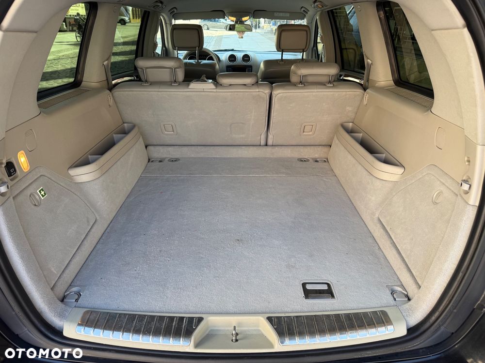 Mercedes-Benz GL 320 CDI 4Matic 7G-TRONIC - 25