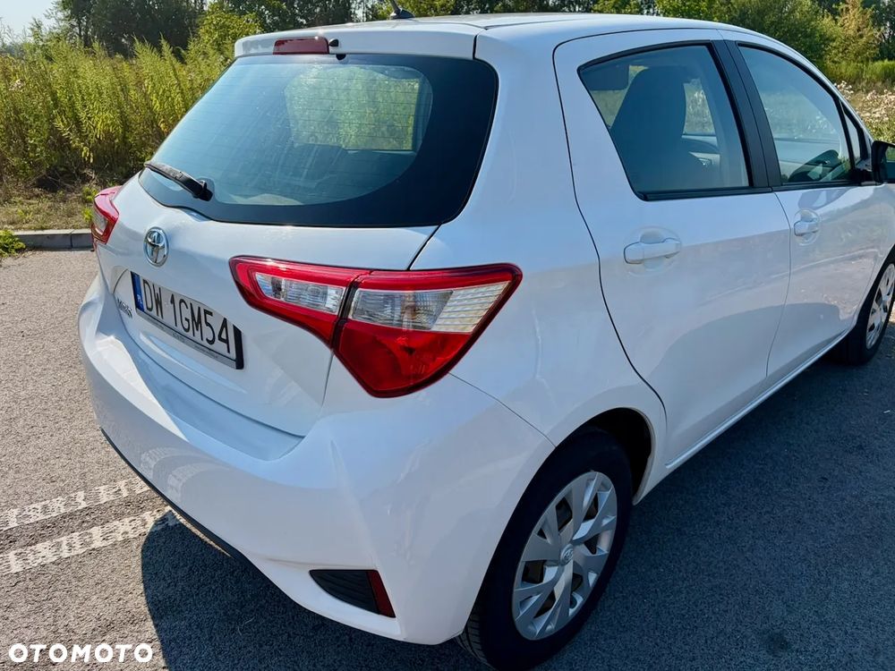 Toyota Yaris 1.5 Premium - 8