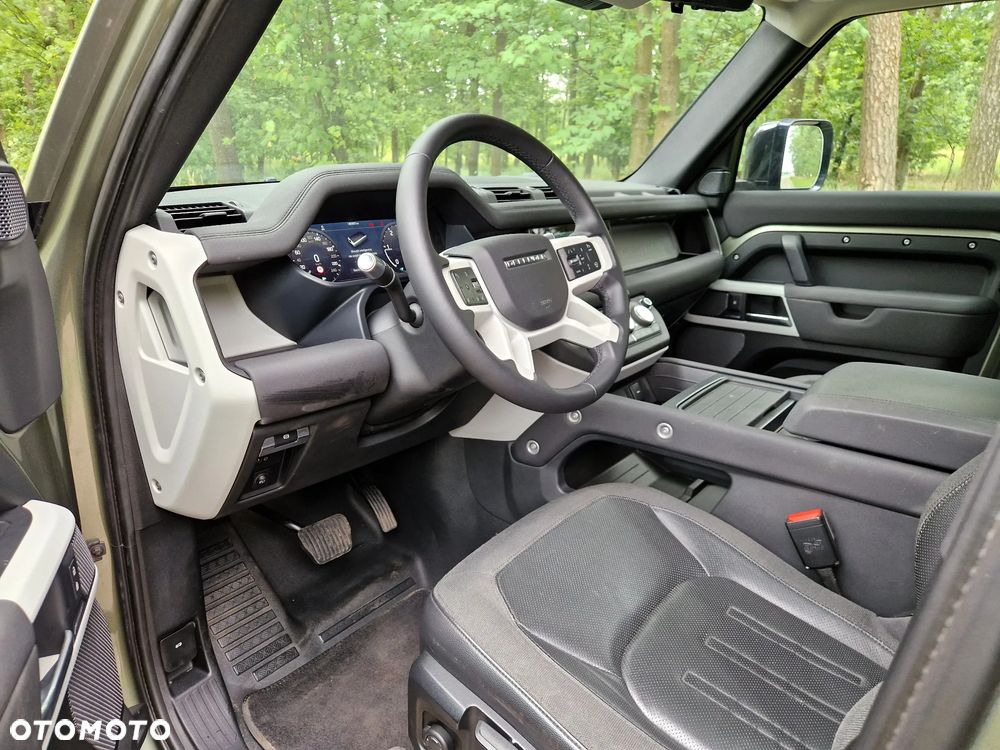 Land Rover Defender 2.0 D240 S - 7