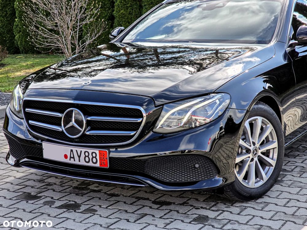 Mercedes-Benz Klasa E 220 d 9G-TRONIC - 3