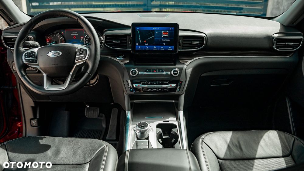 Ford Explorer - 29
