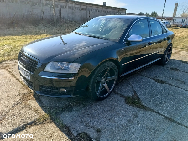 Audi S8 5.2 FSI Quattro