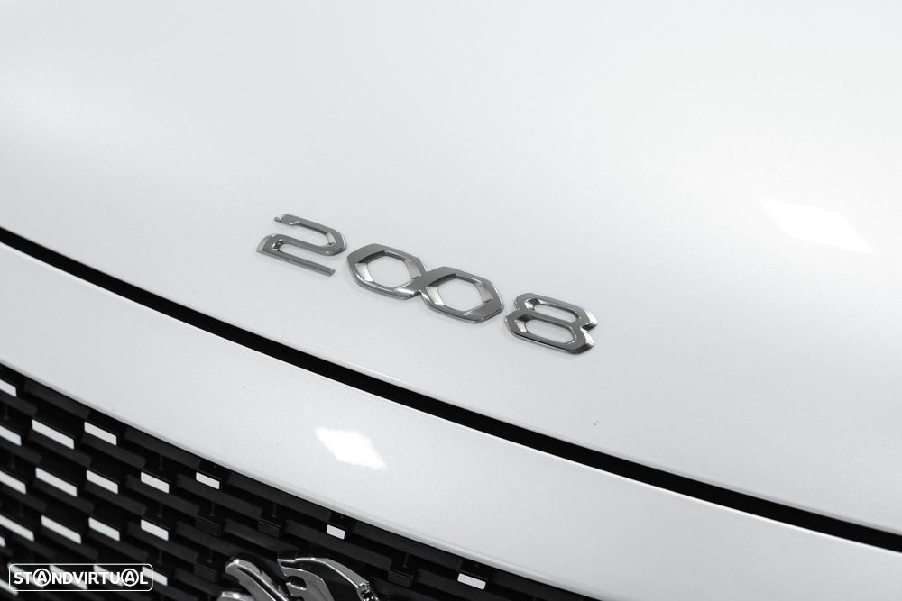 Peugeot e-2008 Allure - 12