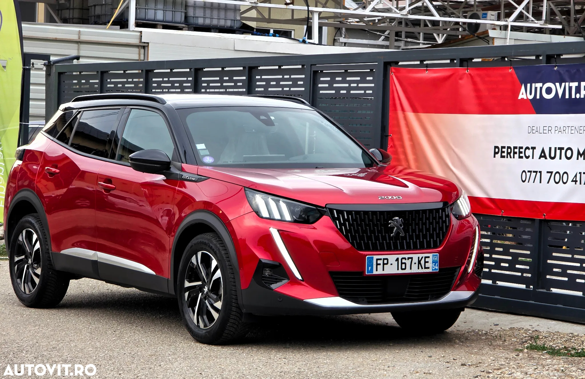 Peugeot 2008 1.2 L PureTech STT EAT8 GT Line - 5