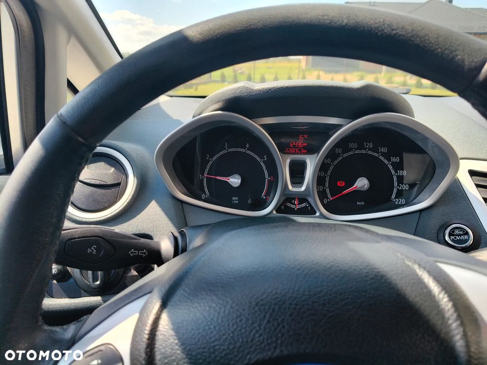 Ford Fiesta 1.25 Titanium - 10