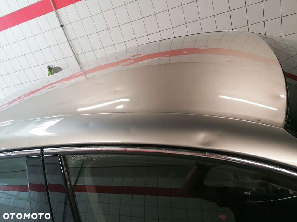 Lexus IS 300h Elegance - 18