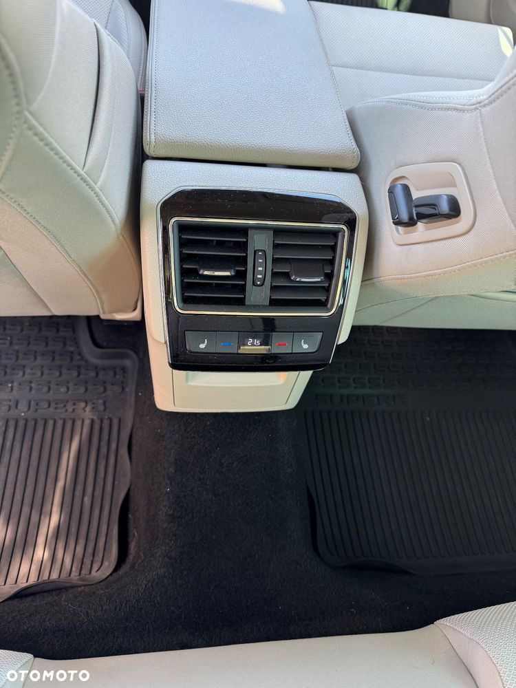 Skoda Superb 2.0 TDI Style DSG - 23