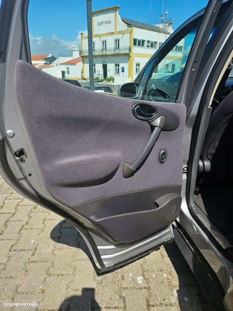 Mercedes-Benz A 160 Elegance - 8