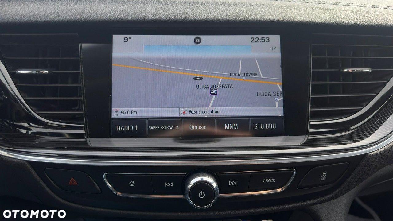 Opel Insignia - 22