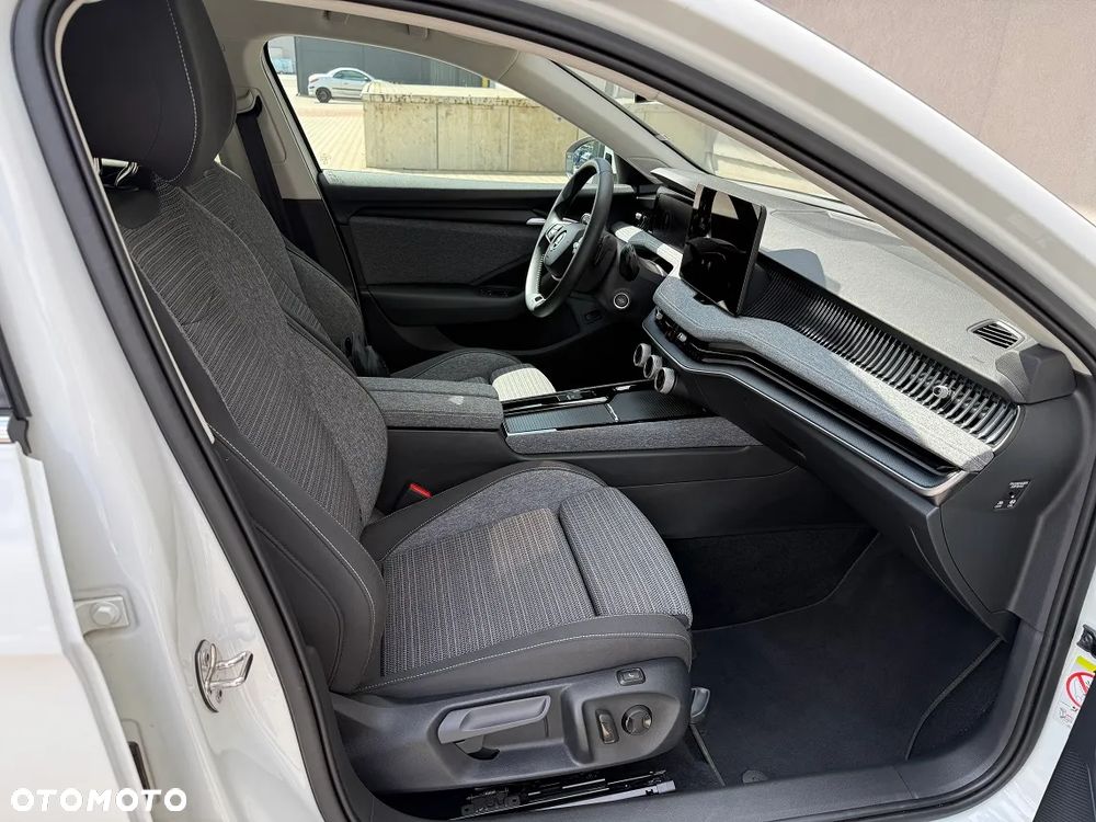 Skoda Superb 2.0 TDI SCR 4x4 Selection DSG - 16