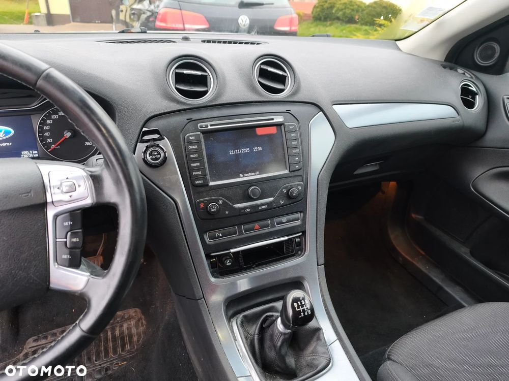 Ford Mondeo 2.0 TDCi Titanium - 12