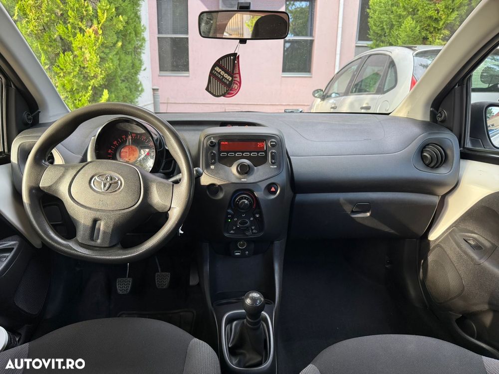 Toyota Aygo 1.0 X - 8