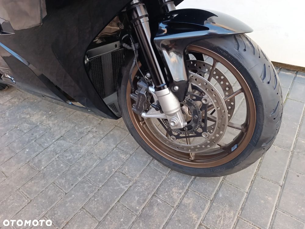 Honda VFR - 31