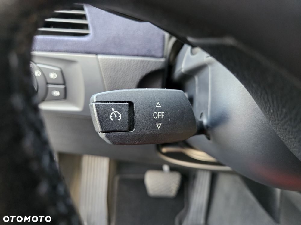 BMW Seria 3 318i - 35