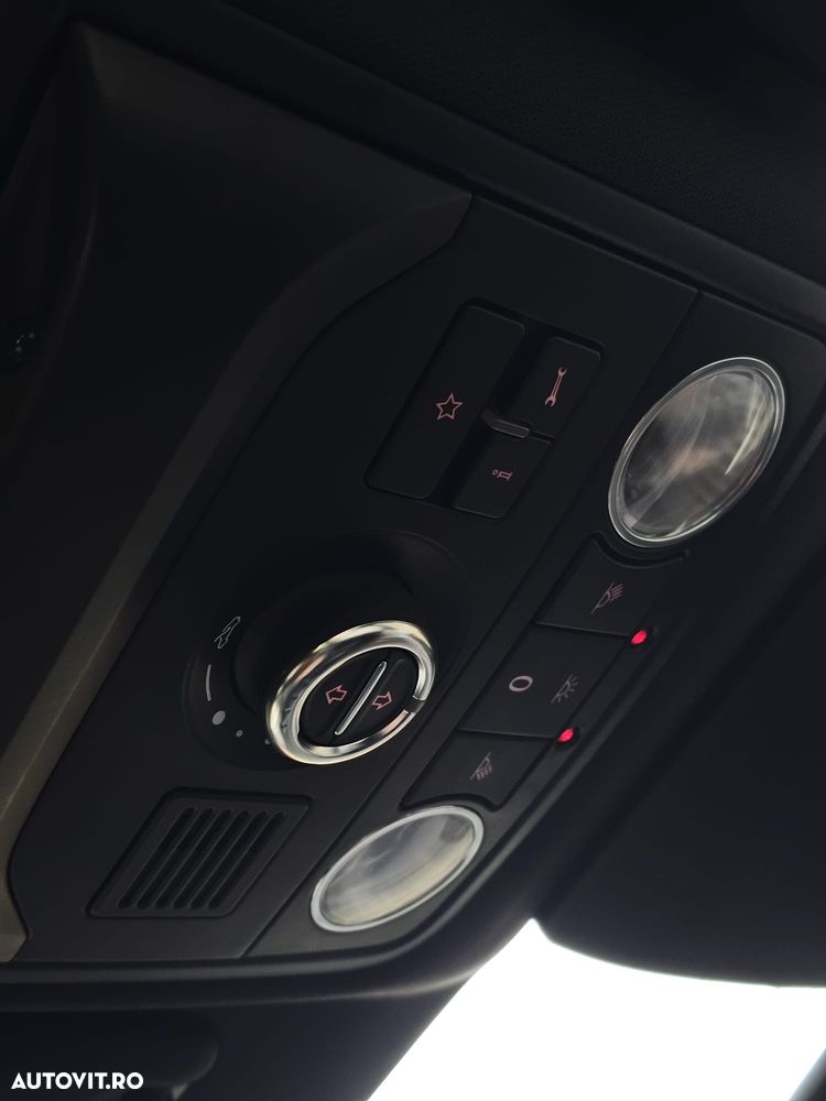 Volkswagen Tiguan 2.0 TDI DPF 4Motion BlueMotion Technology DSG Cup Sport & Style - 17