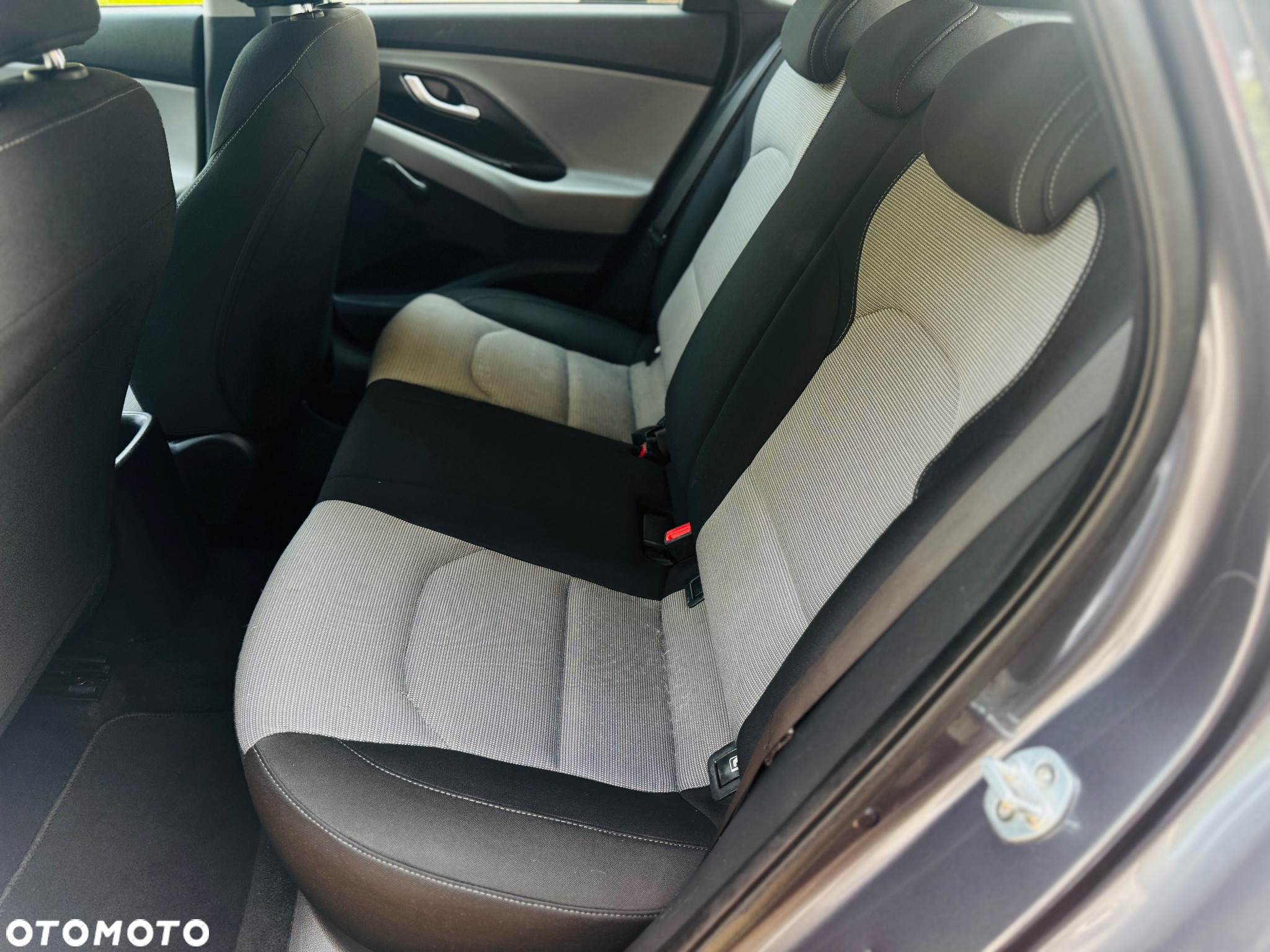 Hyundai i30 1.4 Passion Plus - 8