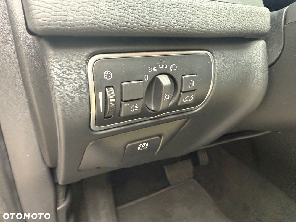 Volvo XC 60 D4 Momentum Pro - 8