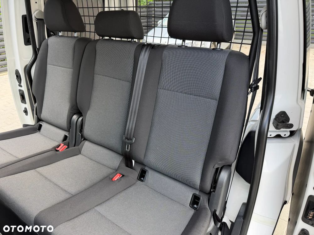 Volkswagen Caddy - 27