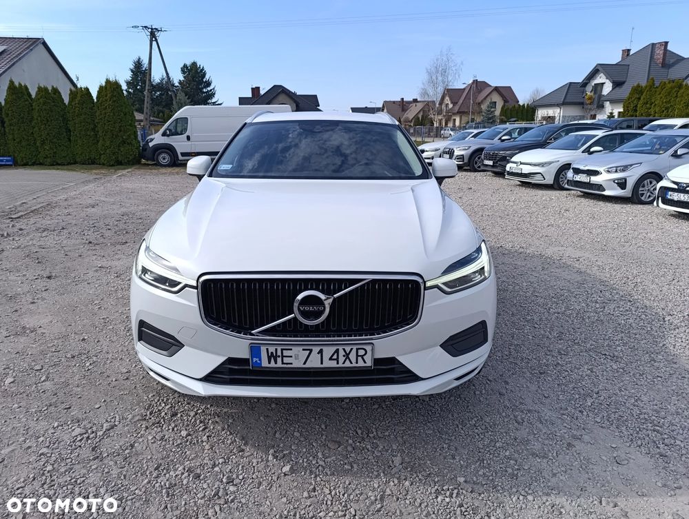 Volvo XC 60 D4 Momentum Pro - 4