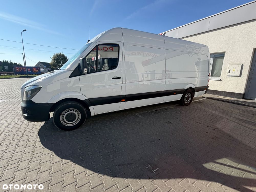 Mercedes-Benz Sprinter - 1