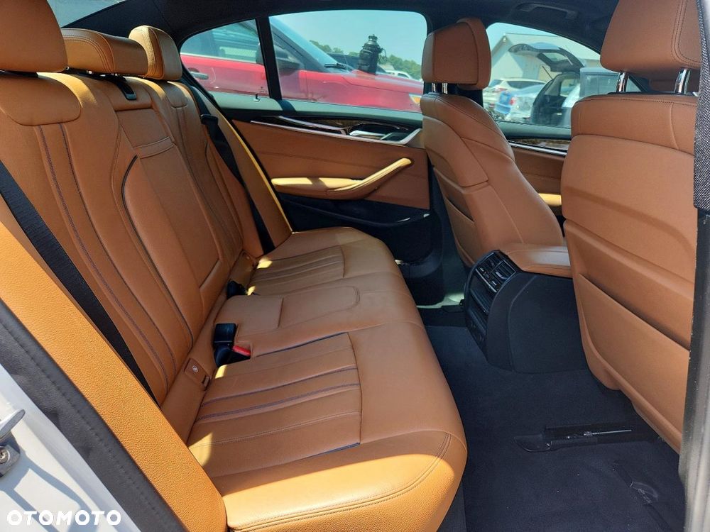 BMW Seria 5 530i M Sport sport - 9