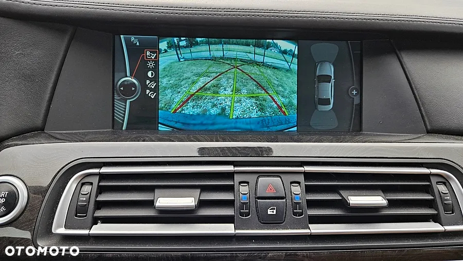 BMW Seria 7 740i - 18