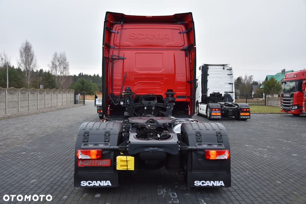 Scania R 460 / CAŁA NA PODUSZKACH / I PARK-COOL / 2022 / FULL LED / STANDARD / Retarder / !! Jak nowa !! - 11