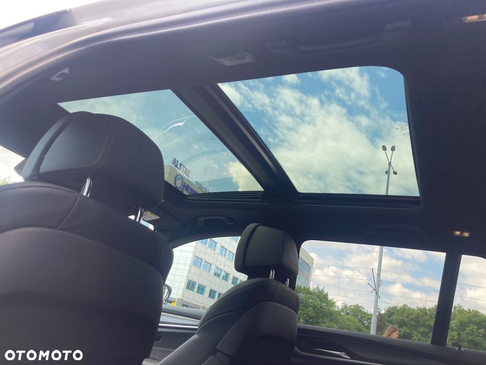 BMW Seria 5 520d xDrive mHEV M Sport sport - 6