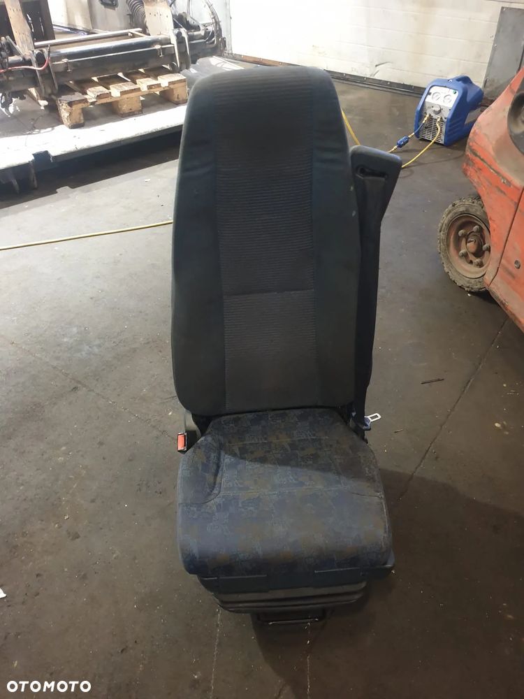 FOTEL KIEROWCY VOLVO FE,FL - 2
