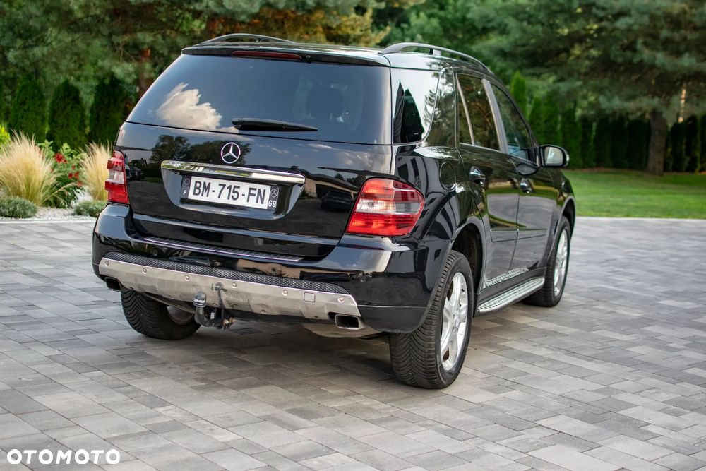 Mercedes-Benz ML 320 CDI 4Matic 7G-TRONIC DPF Edition 10 - 19