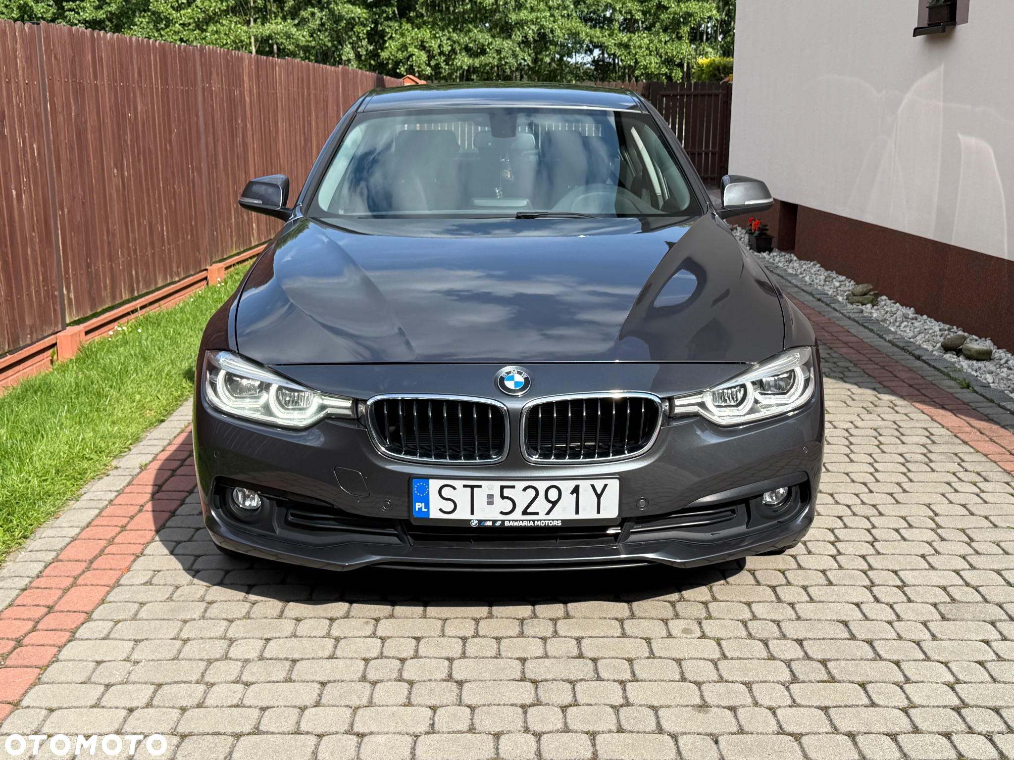 BMW Seria 3 320i - 2