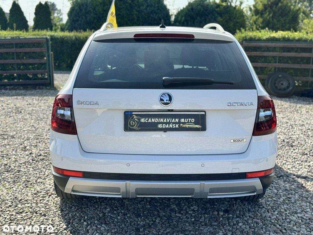 Skoda Octavia Combi 2.0 TDI 4x4 DSG Scout - 6