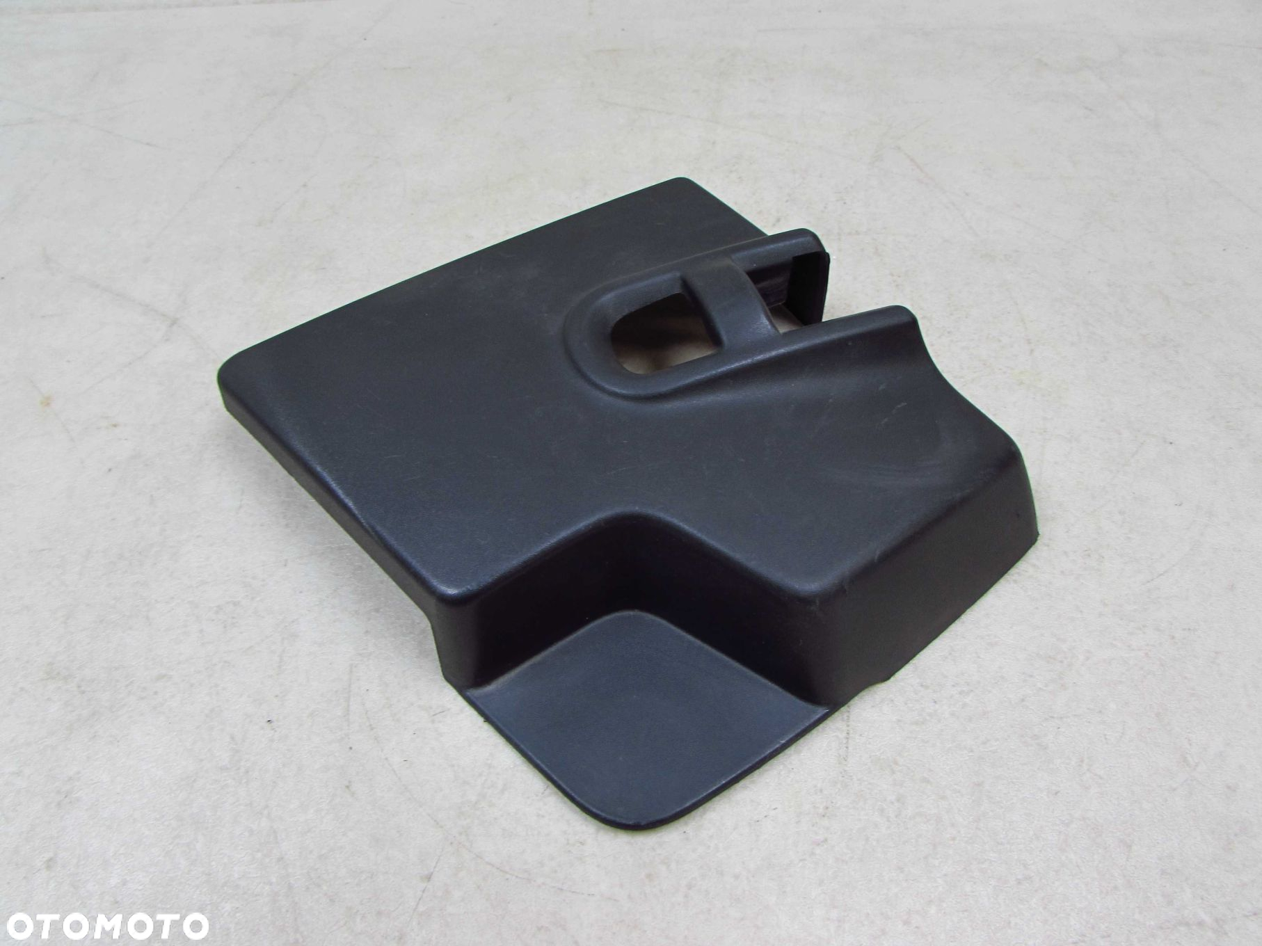 VOLVO C70 II 06-13 OSLONA ROZPORKI KIELICHOW 30741192 30741191 - 2