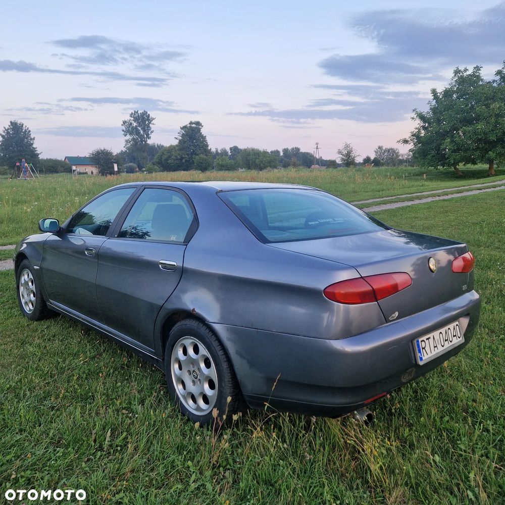 Alfa Romeo 166 2.0 TSpark 16V - 5