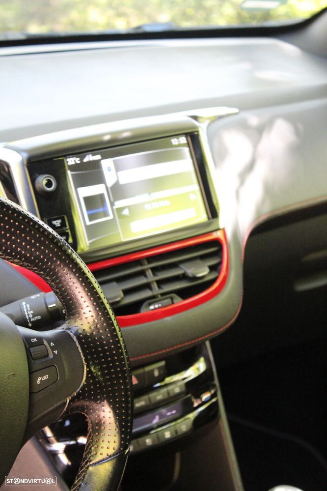 Peugeot 208 1.6 THP GTi - 10