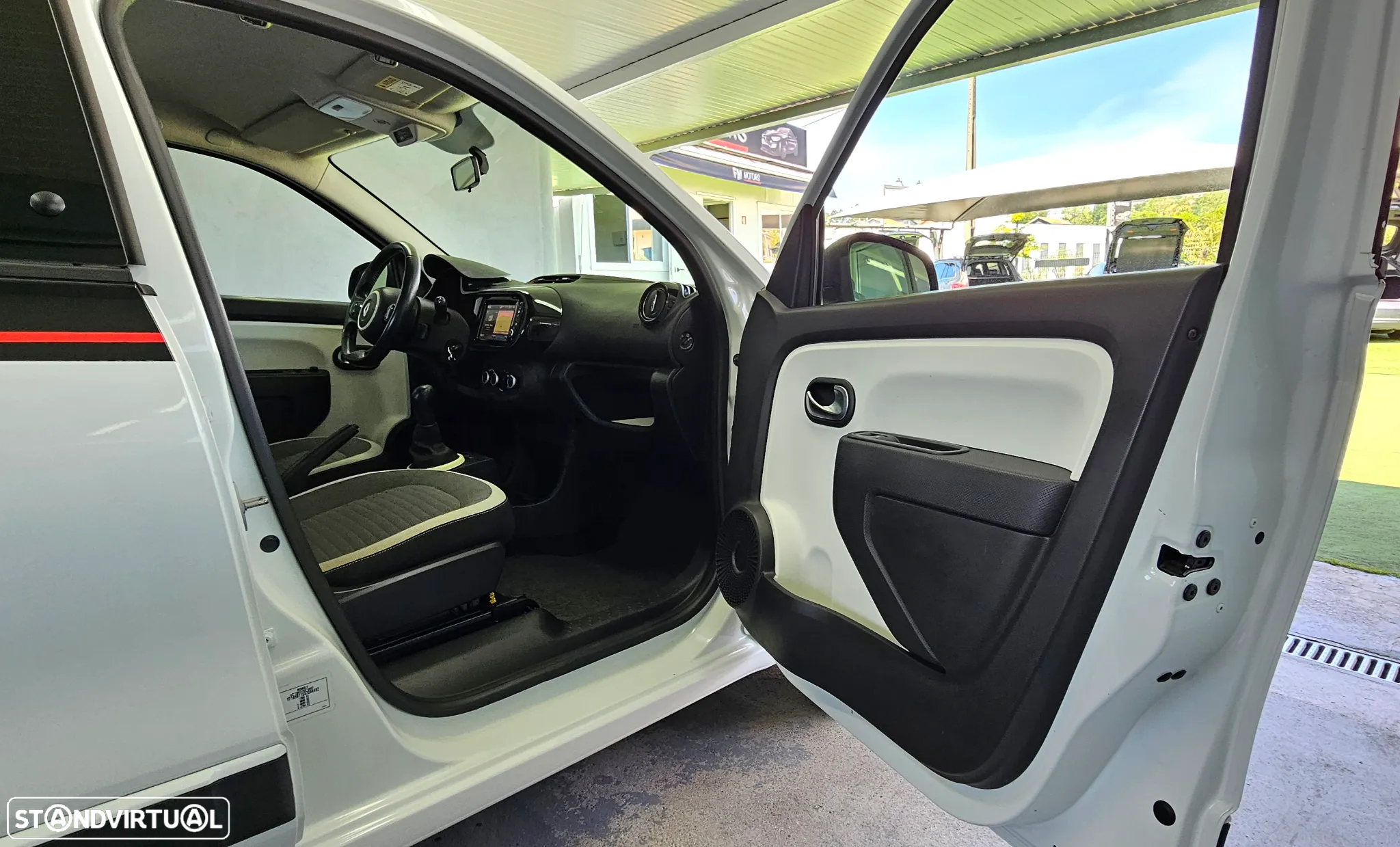 Renault Twingo 1.0 SCe Dynamique - 38