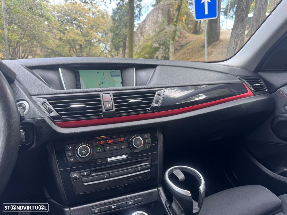 BMW X1 20 d sDrive Line Sport - 11