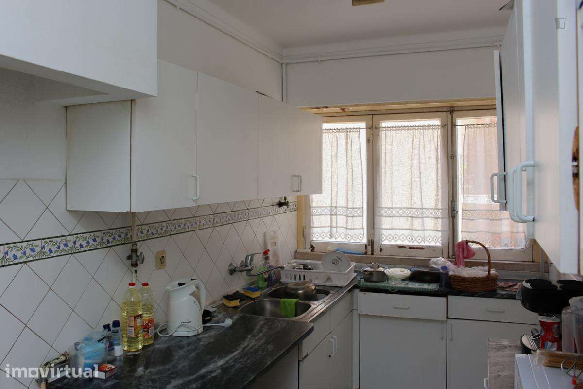 Quarto - localizado em Bairro do Sol Coimbra - Grande imagem: 2/28